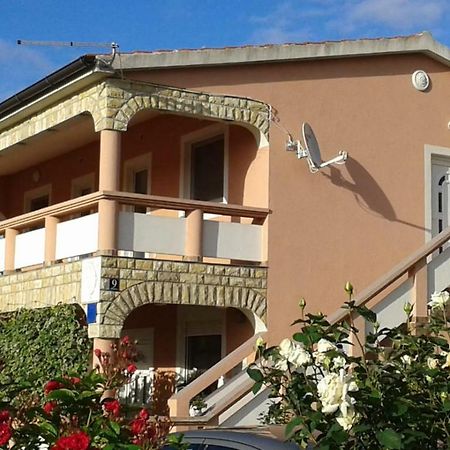 Apartmani Zarko Vir Luaran gambar