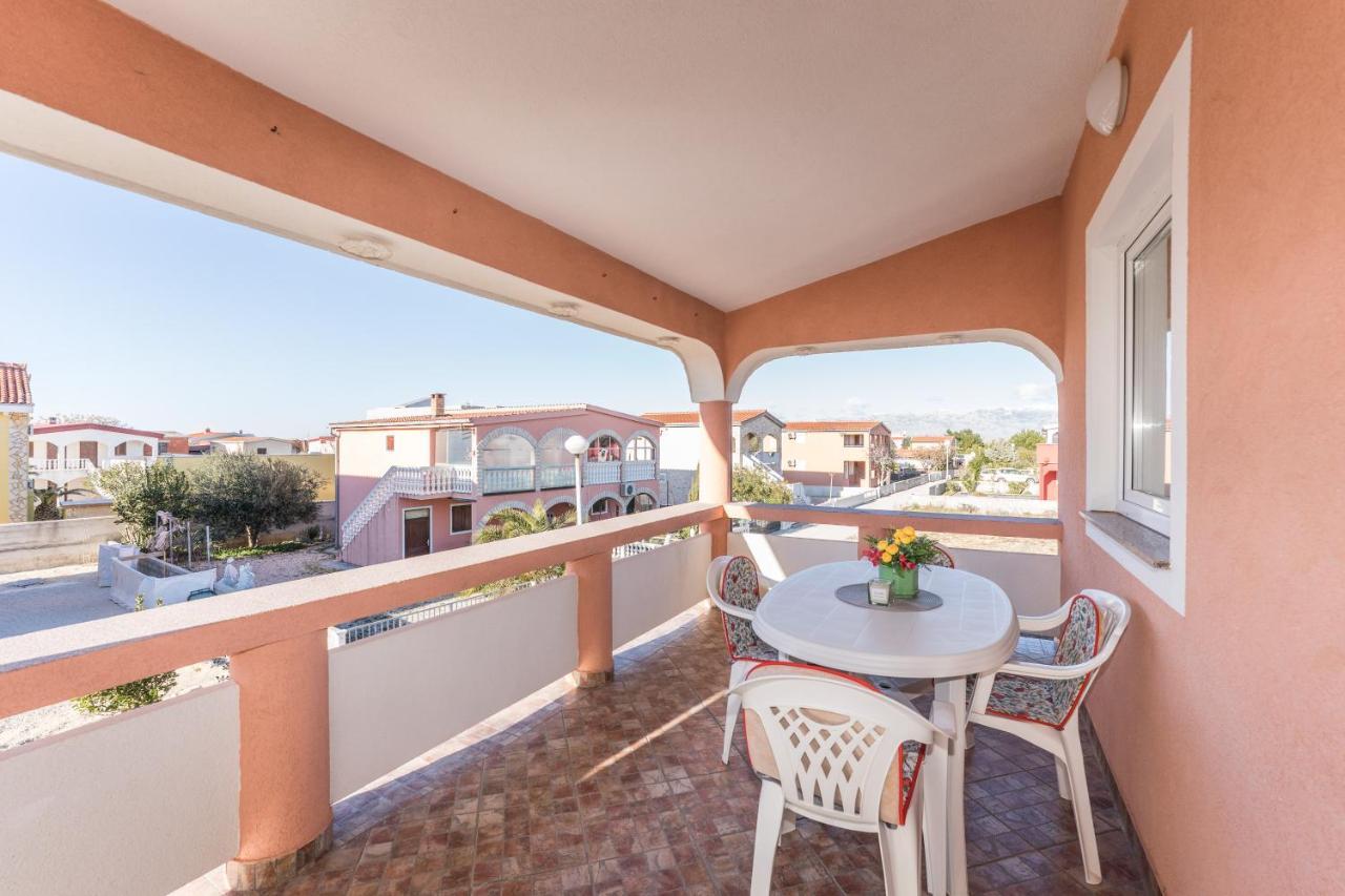 Apartmani Zarko Vir Luaran gambar